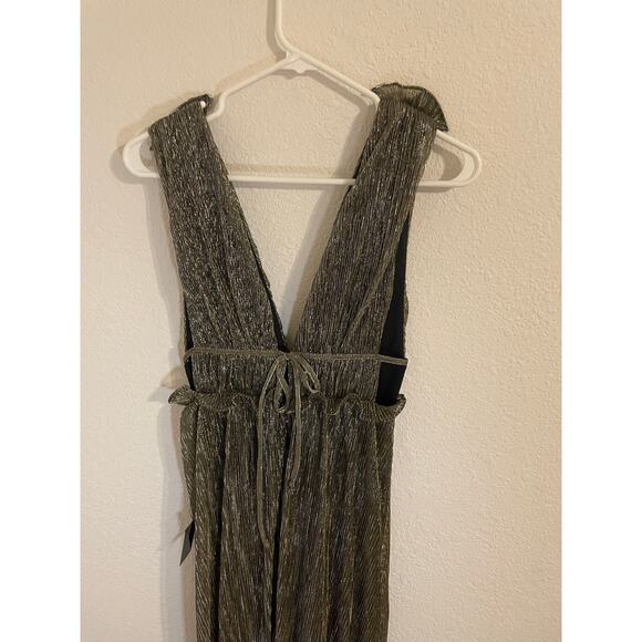 NWT Lulus Spotlight on You Black and Gold Metallic Maxi Dress womens size small - Picture 3 of 5